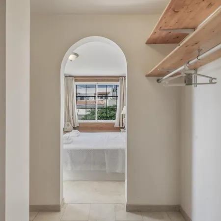 Villa La Caleta Seaside With Pool